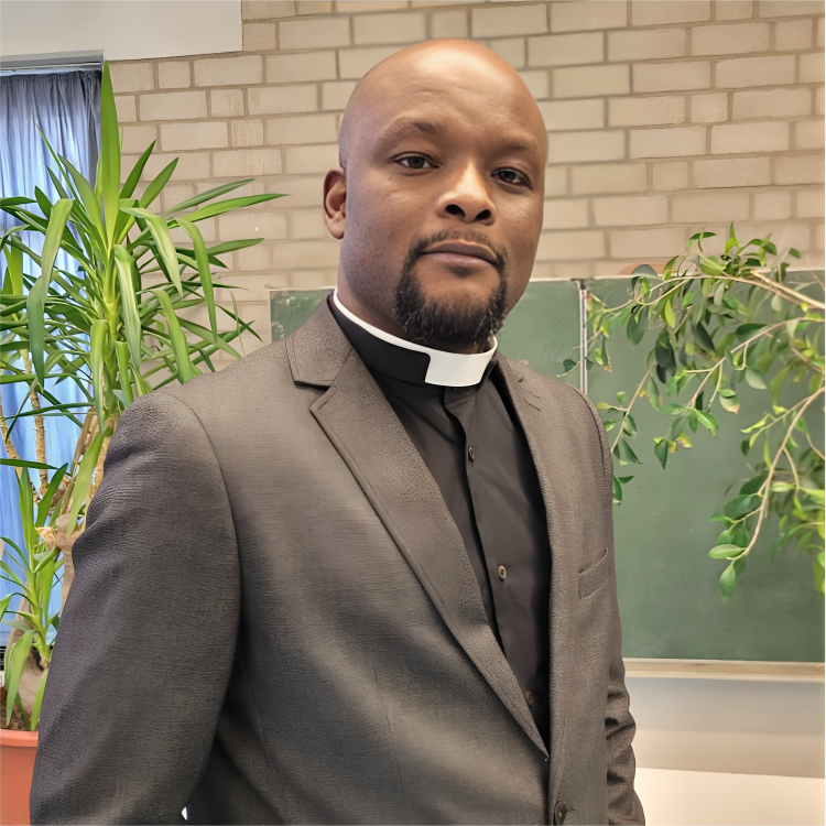 Photo portrait of PASTOR AARON KPAKPO JOHNSON ​